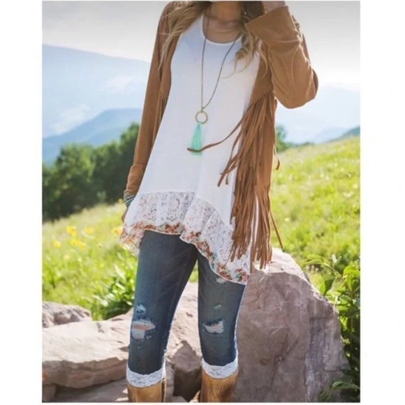 Grace & Lace Tops - Grace & lace hi low lace and foral hem long top size xs NWT